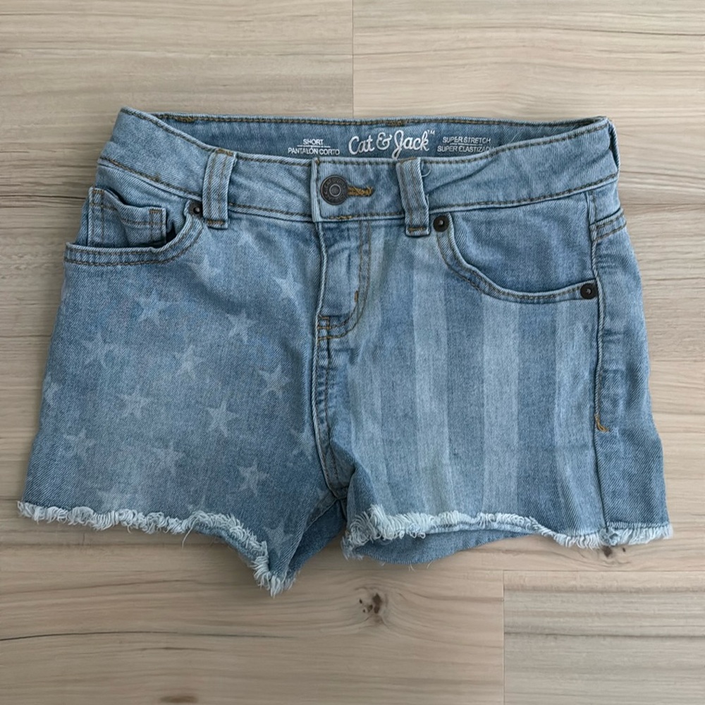 Jean shorts with fringe